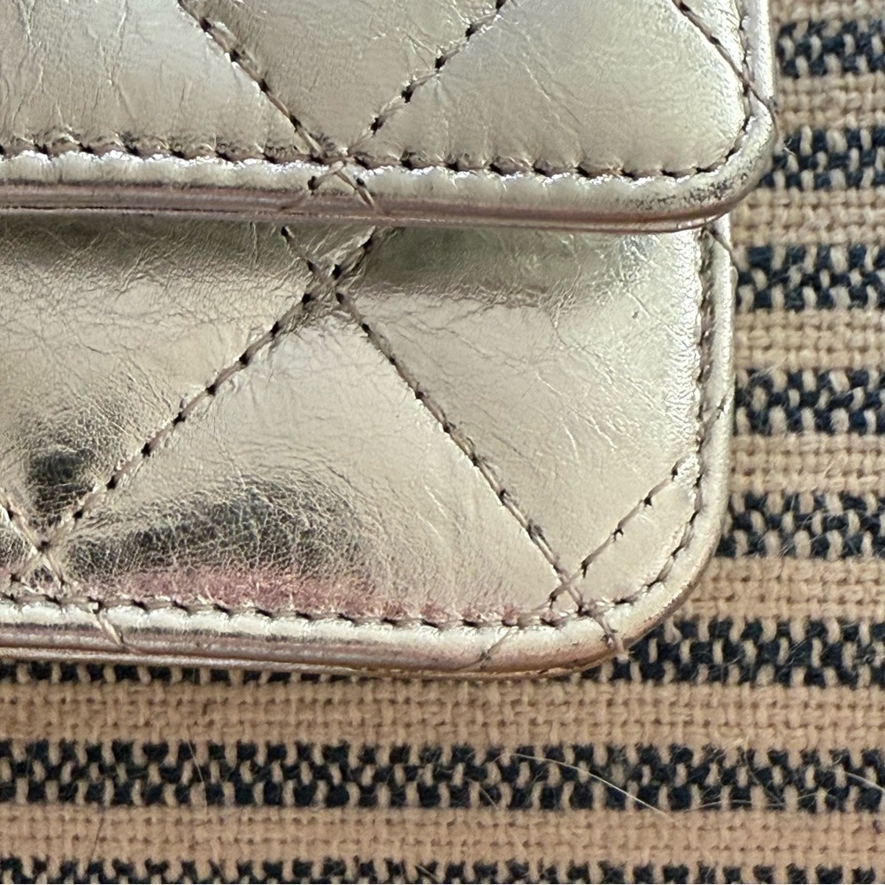 CHANEL Reissue 2.55 WOC Metallic Silver - Picture 14 of 14